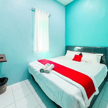 Reddoorz Near Sunrise Mall Mojokerto Exteriör bild