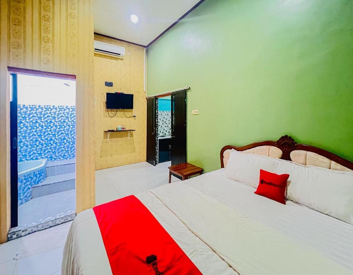 Reddoorz Near Sunrise Mall Mojokerto Exteriör bild