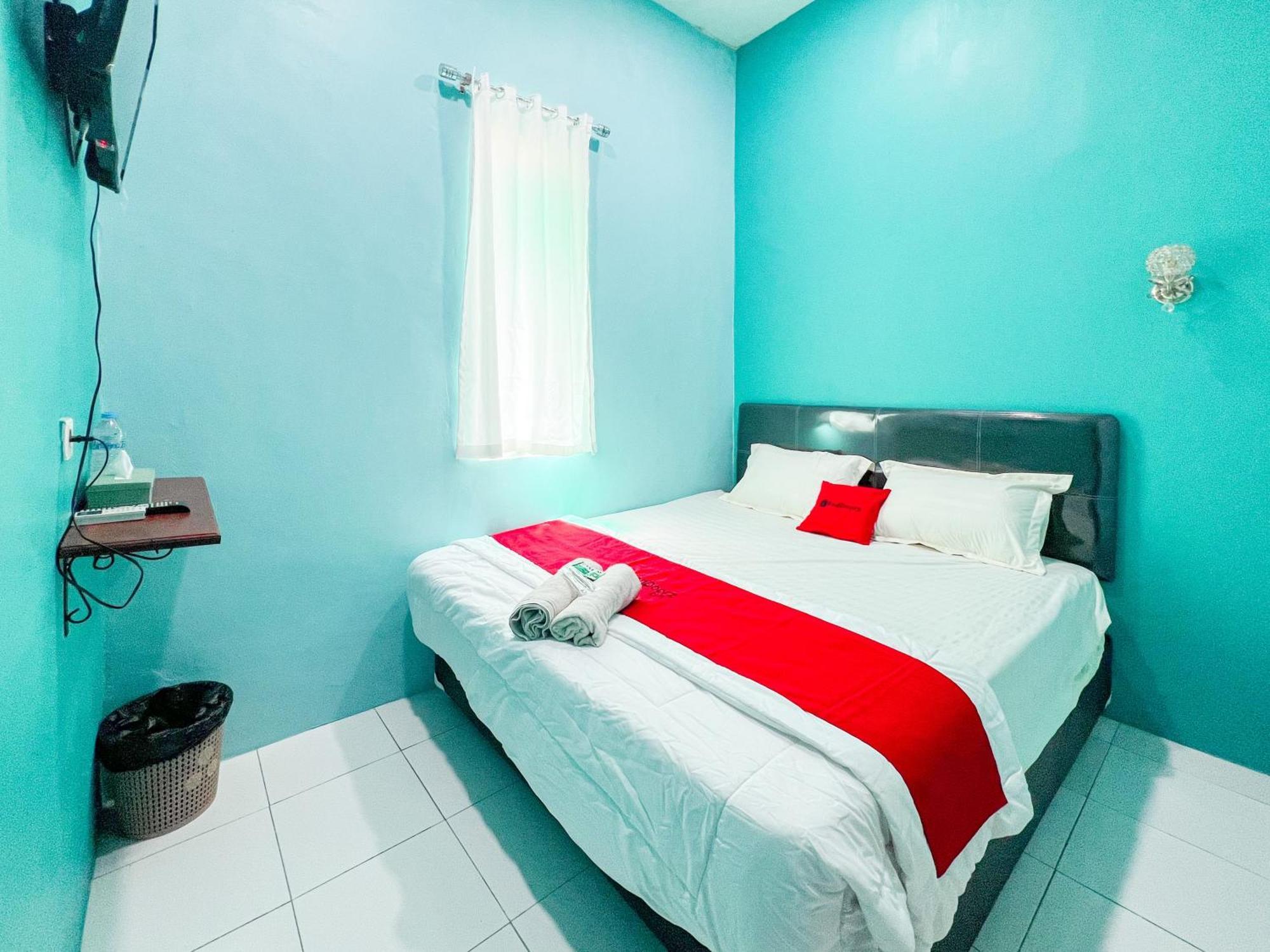 Reddoorz Near Sunrise Mall Mojokerto Exteriör bild