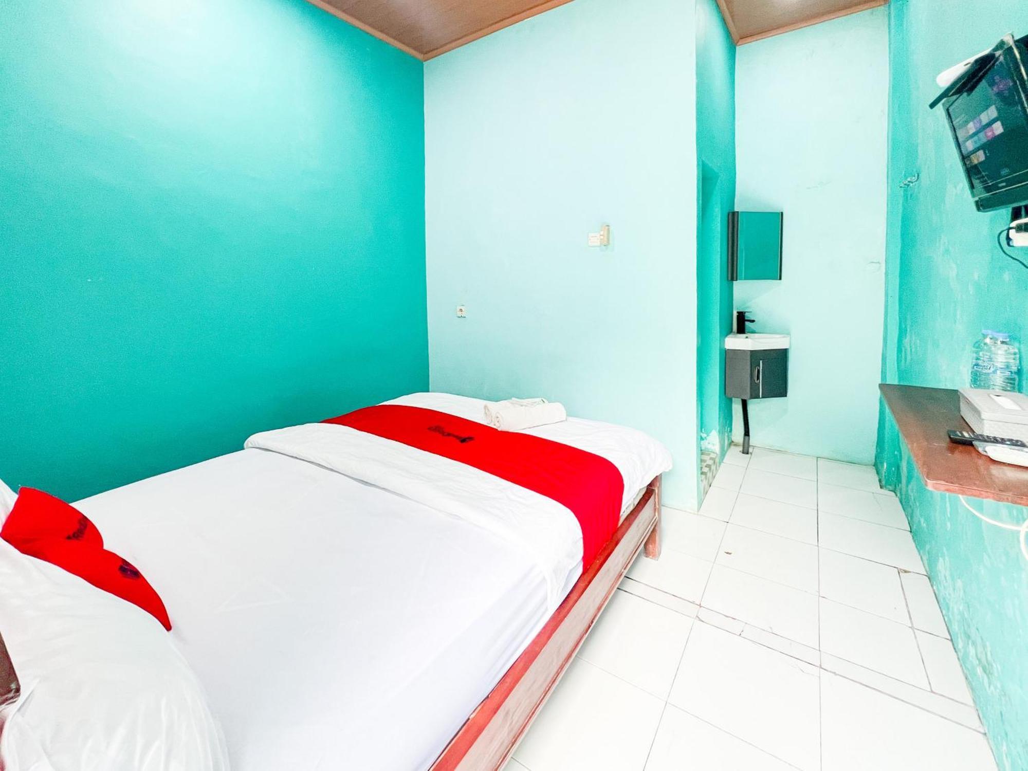 Reddoorz Near Sunrise Mall Mojokerto Exteriör bild